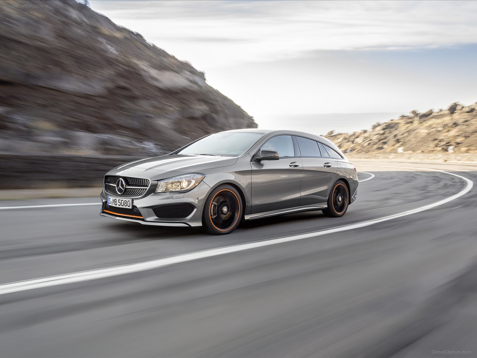 Mercedes-Benz CLA Shooting Brake 2015