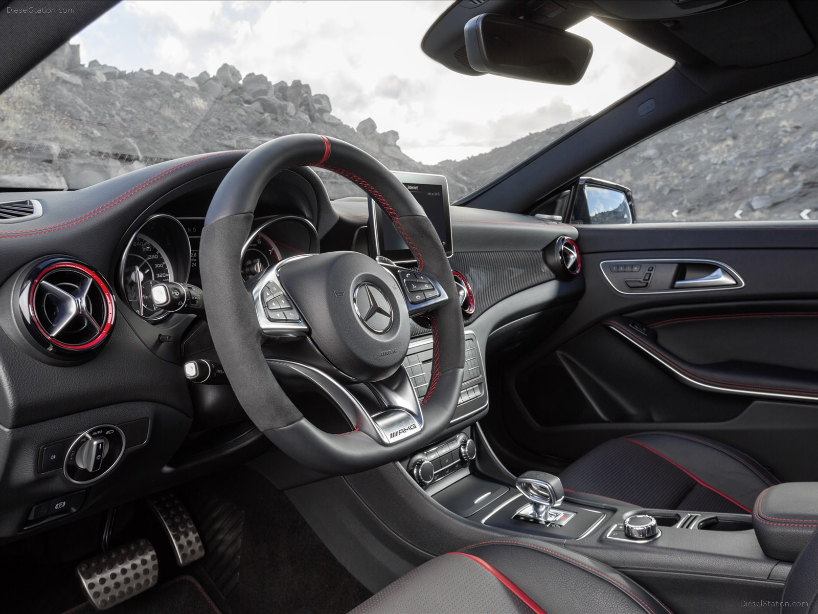 Mercedes-Benz CLA Shooting Brake 2015