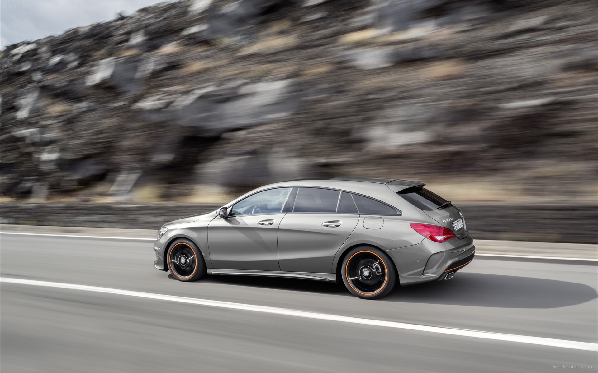 Mercedes-Benz CLA Shooting Brake 2015