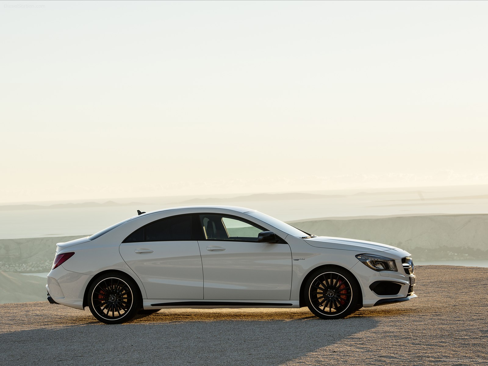 Mercedes-Benz CLA45 AMG 2014