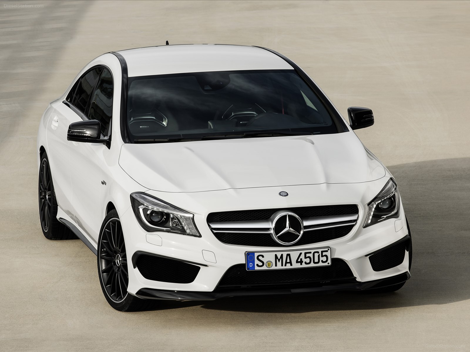 Mercedes-Benz CLA45 AMG 2014