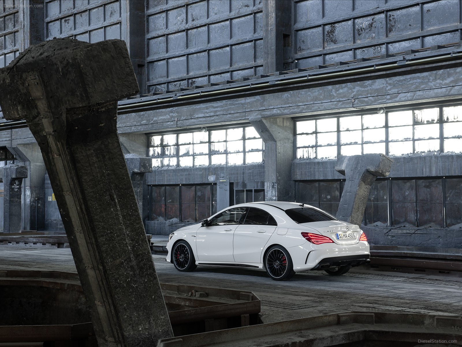 Mercedes-Benz CLA45 AMG 2014