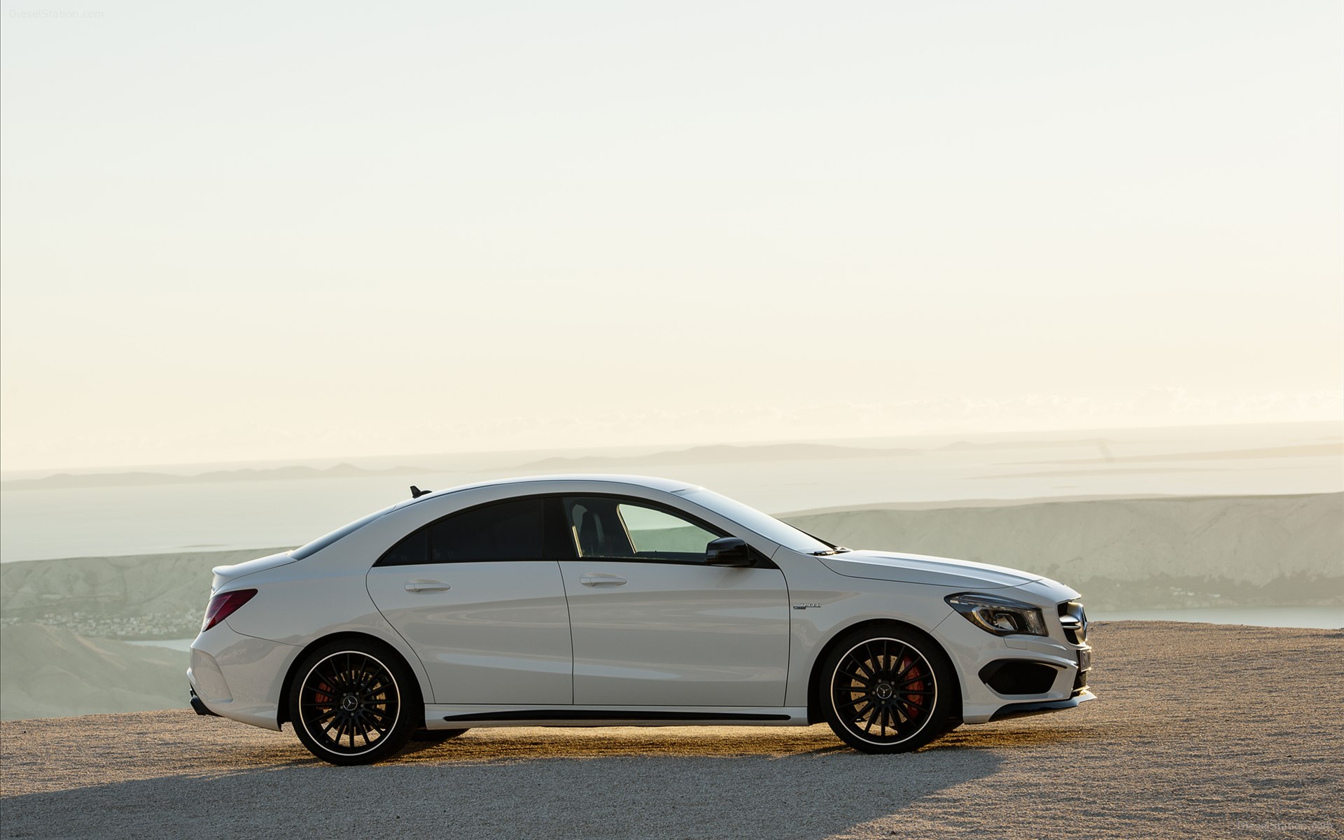 Mercedes-Benz CLA45 AMG 2014