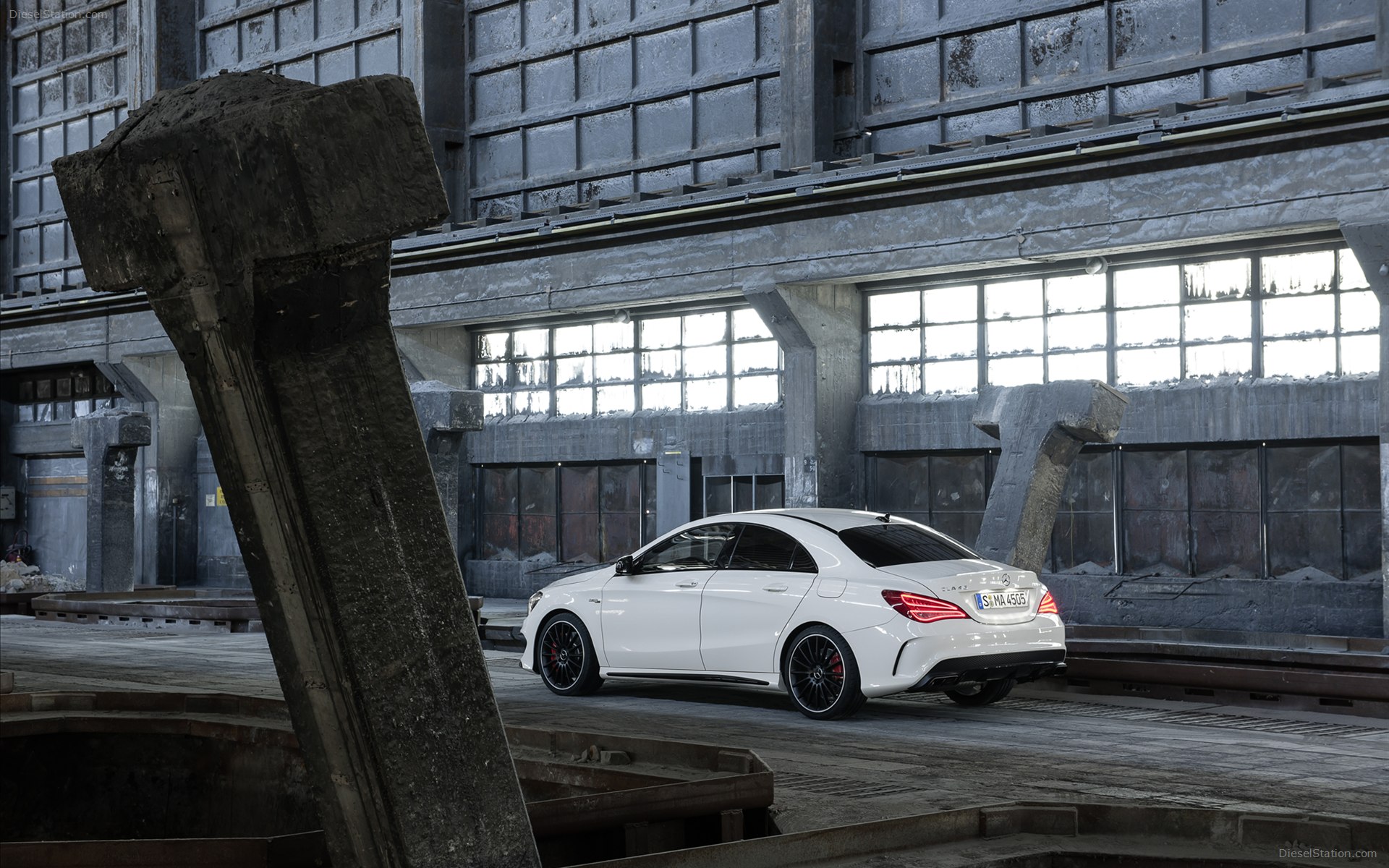 Mercedes-Benz CLA45 AMG 2014