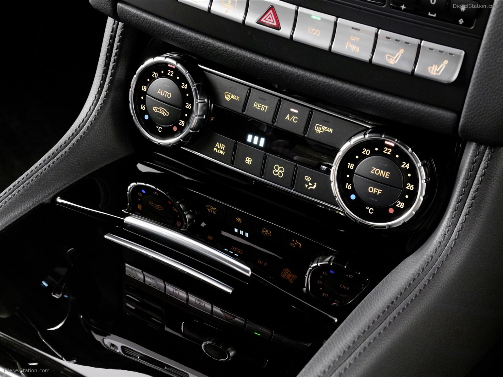 Mercedes-Benz CLS-Class 2012