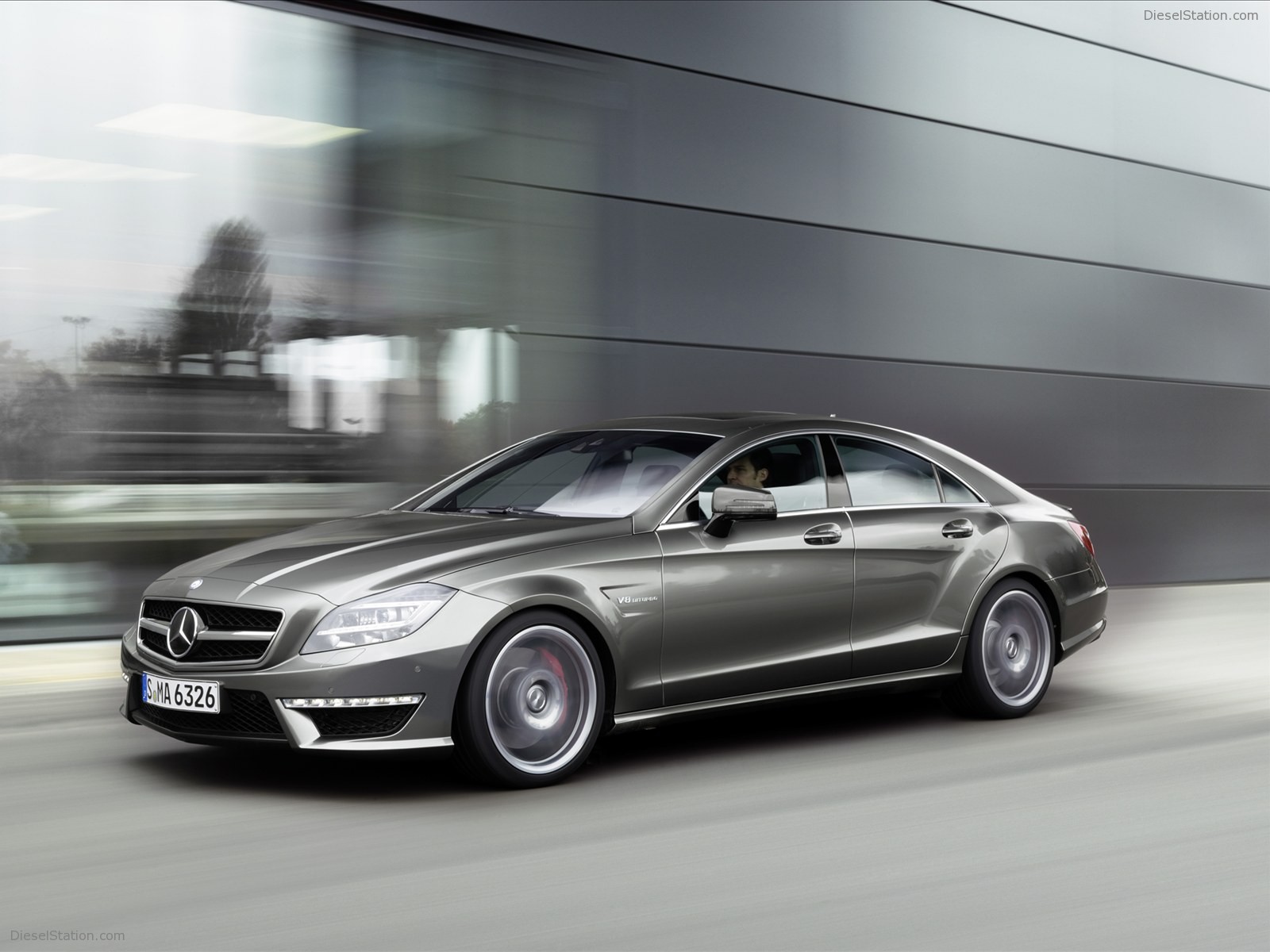 Mercedes-Benz CLS63 AMG 2012