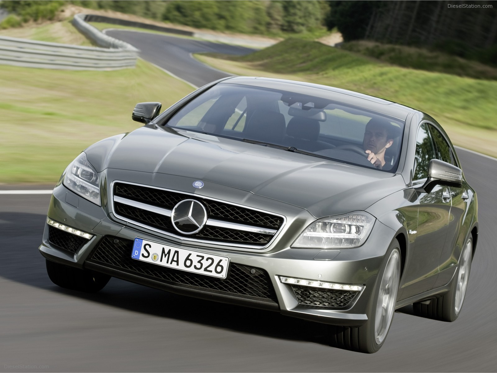 Mercedes-Benz CLS63 AMG 2012