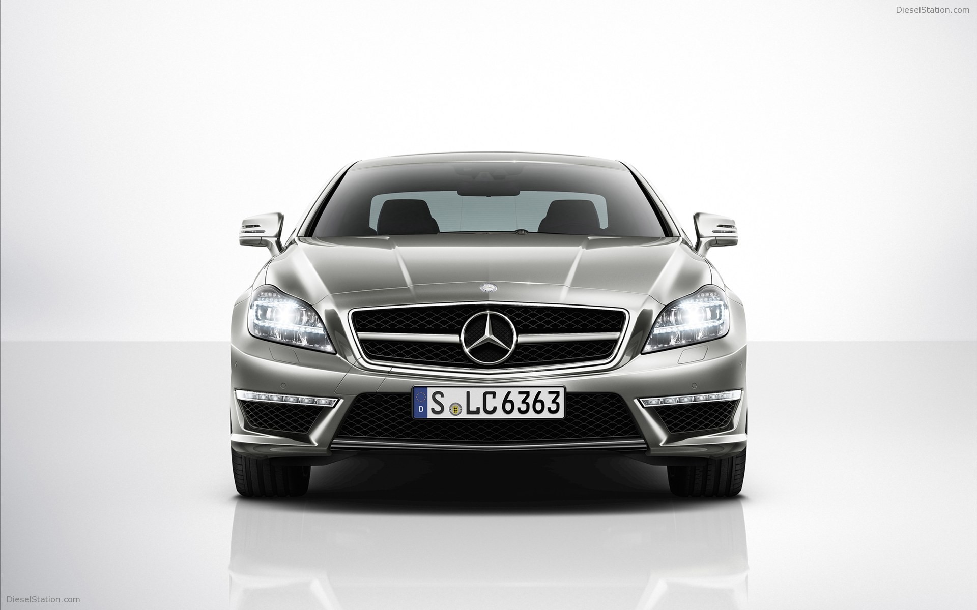 Mercedes-Benz CLS63 AMG 2012