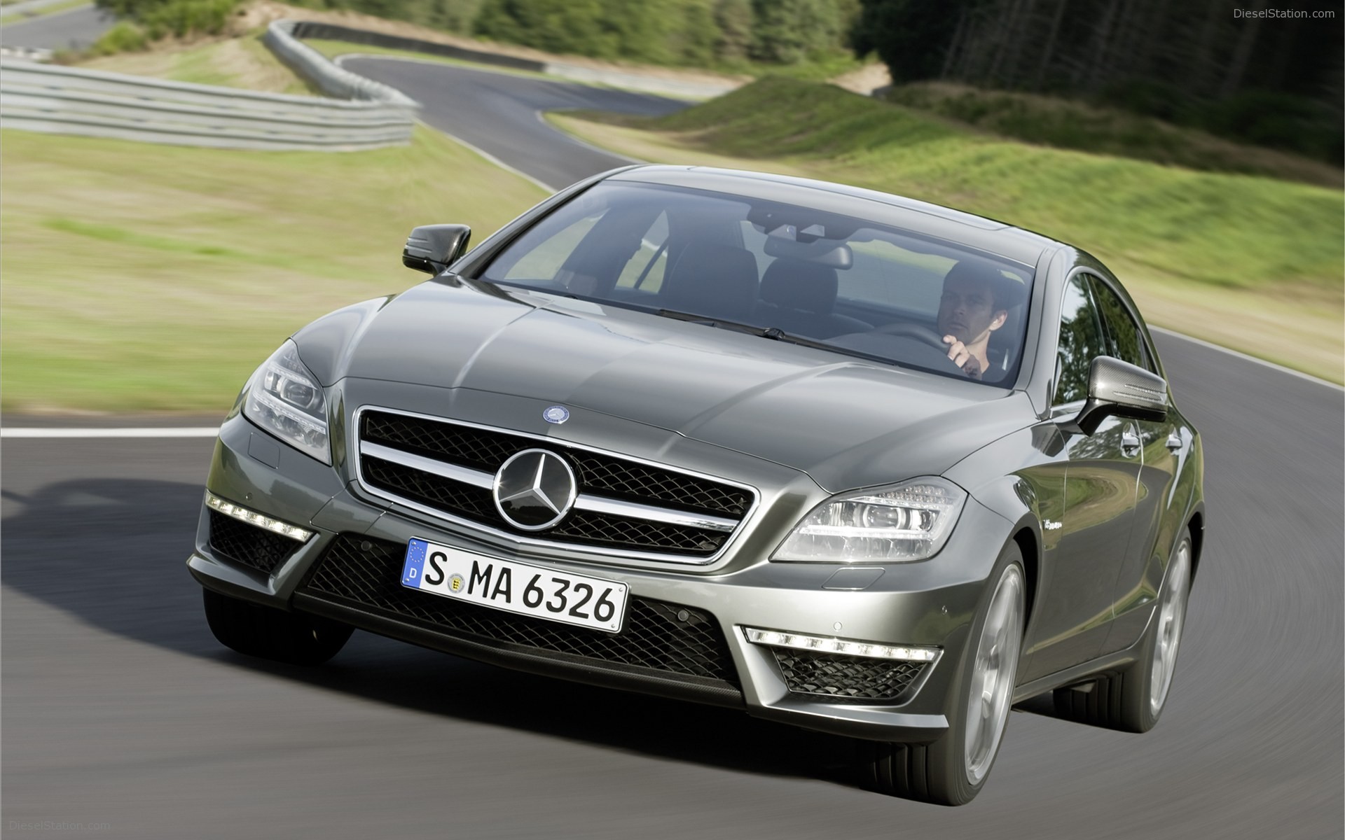 Mercedes-Benz CLS63 AMG 2012