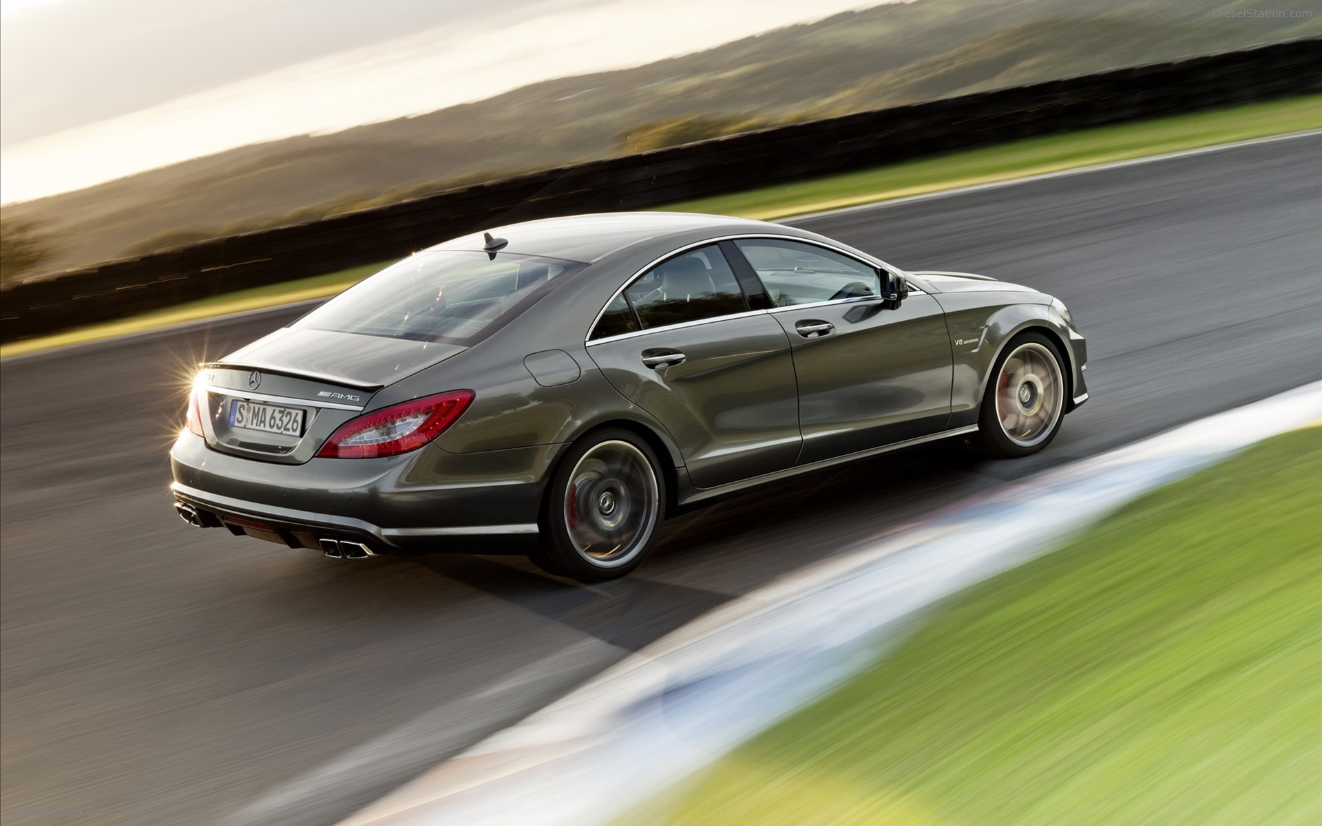 Mercedes-Benz CLS63 AMG 2012
