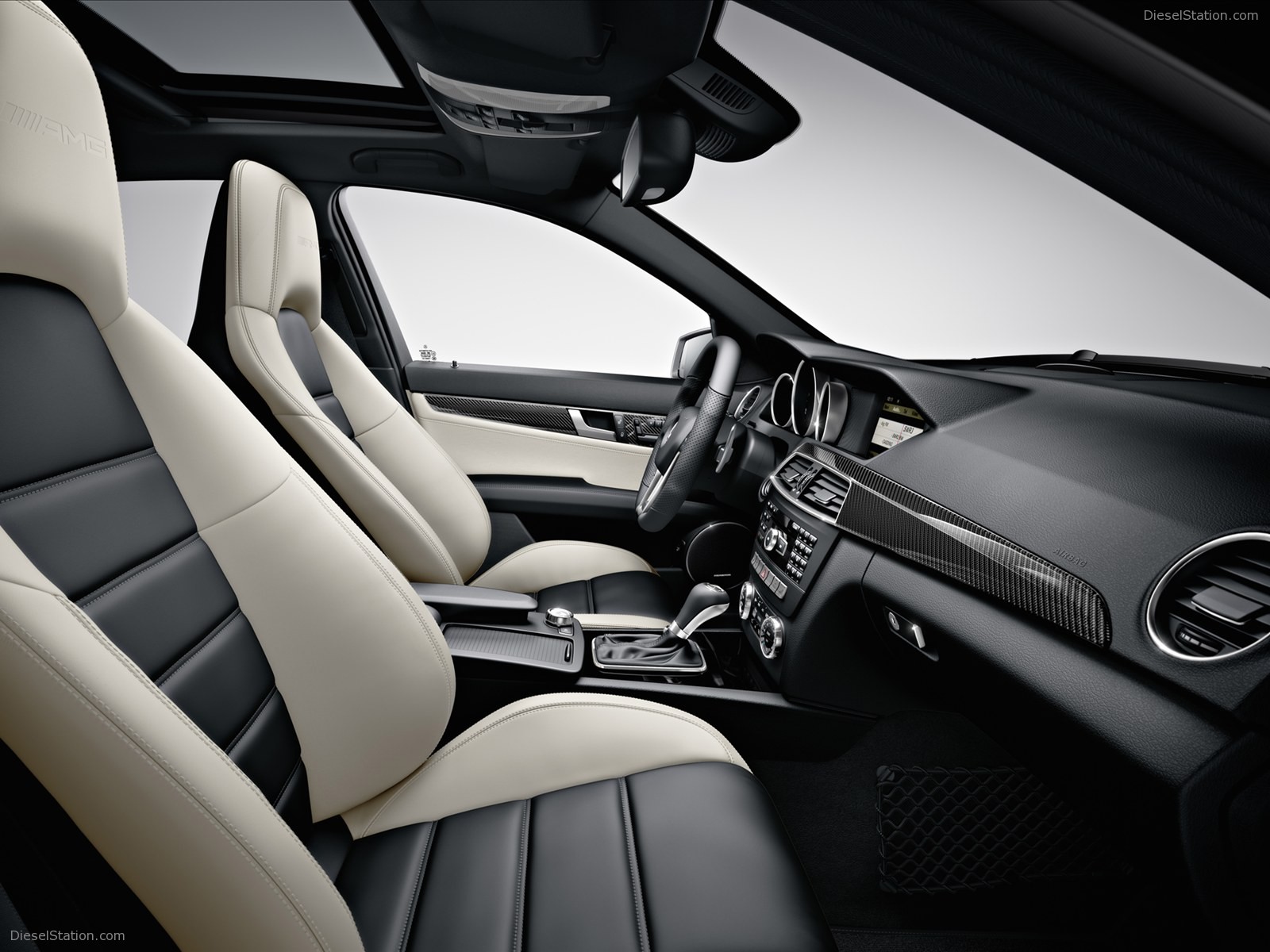 Mercedes-Benz CLS63 AMG US Version 2012
