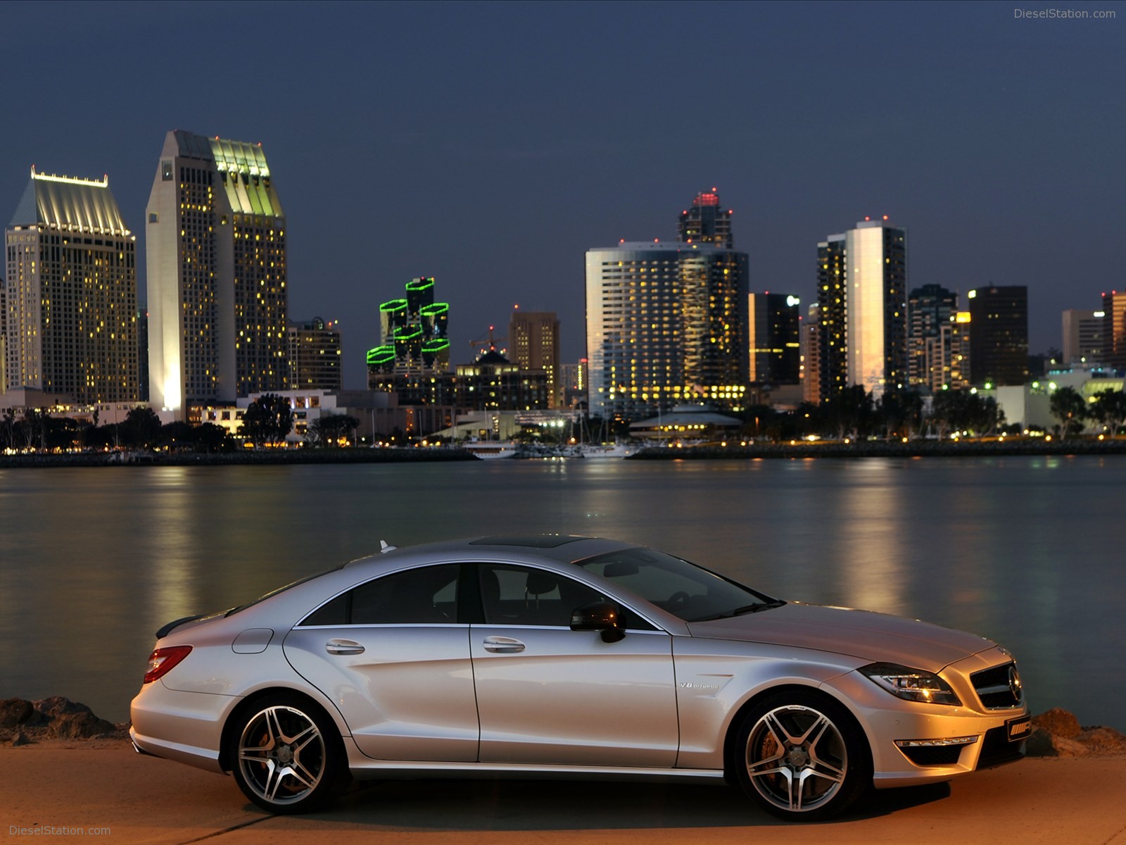 Mercedes-Benz CLS63 AMG US Version 2012 Mercedes-Benz CLS63 AMG US Version 2012