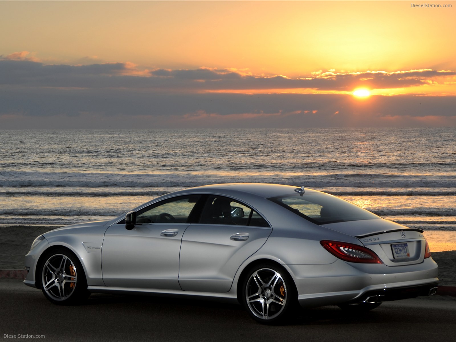 Mercedes-Benz CLS63 AMG US Version 2012