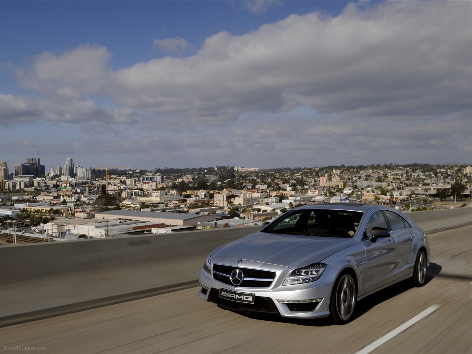 Mercedes-Benz CLS63 AMG US Version 2012