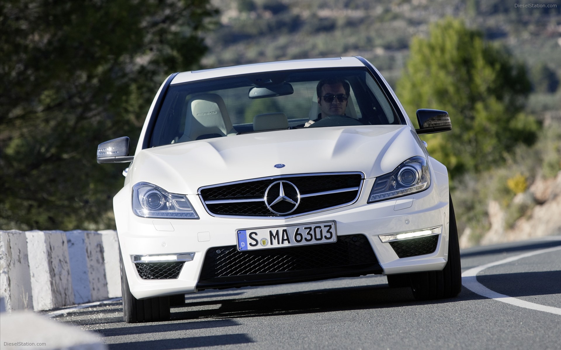 Mercedes-Benz CLS63 AMG US Version 2012 Mercedes-Benz CLS63 AMG US Version 2012