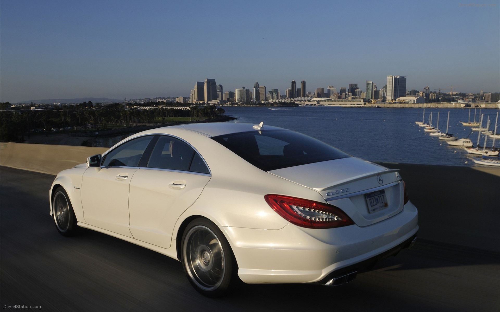 Mercedes-Benz CLS63 AMG US Version 2012