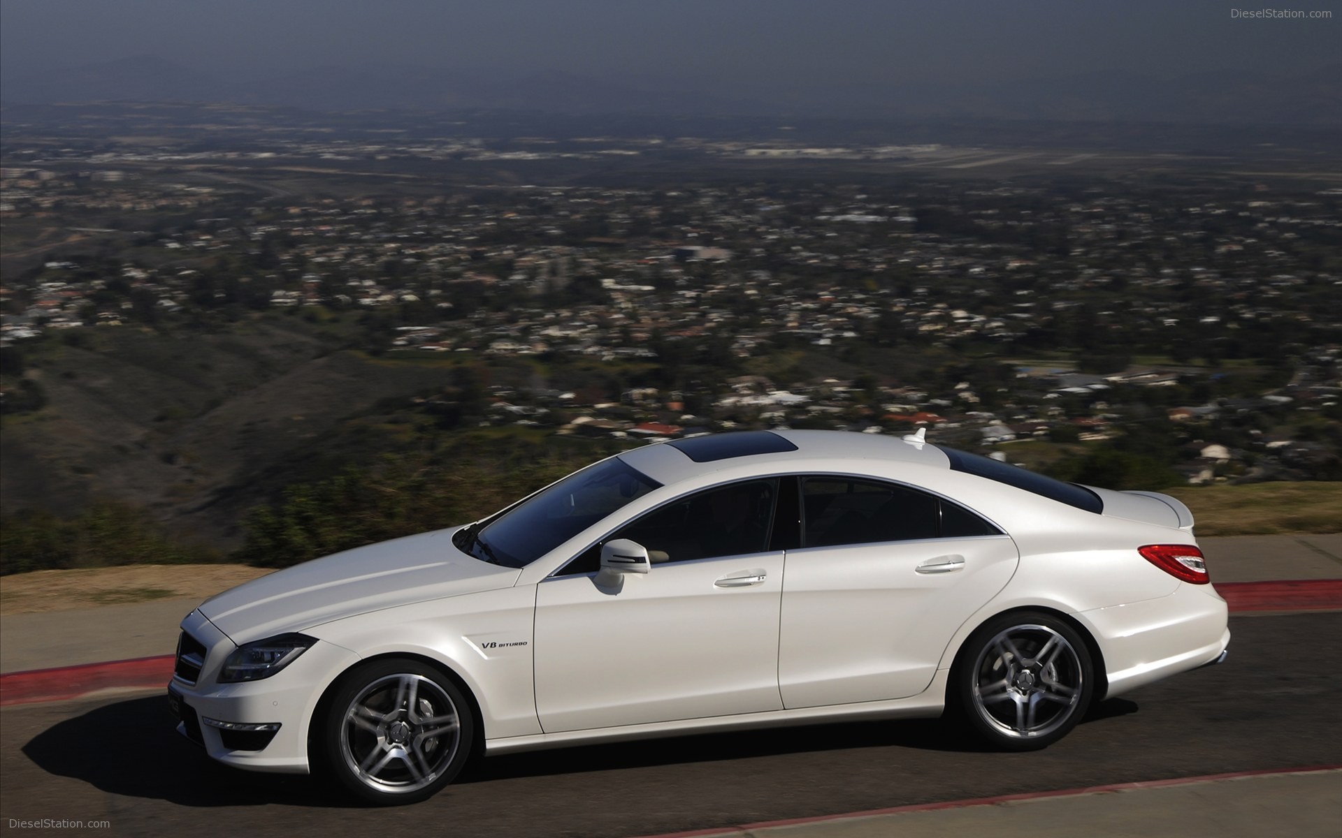 Mercedes-Benz CLS63 AMG US Version 2012