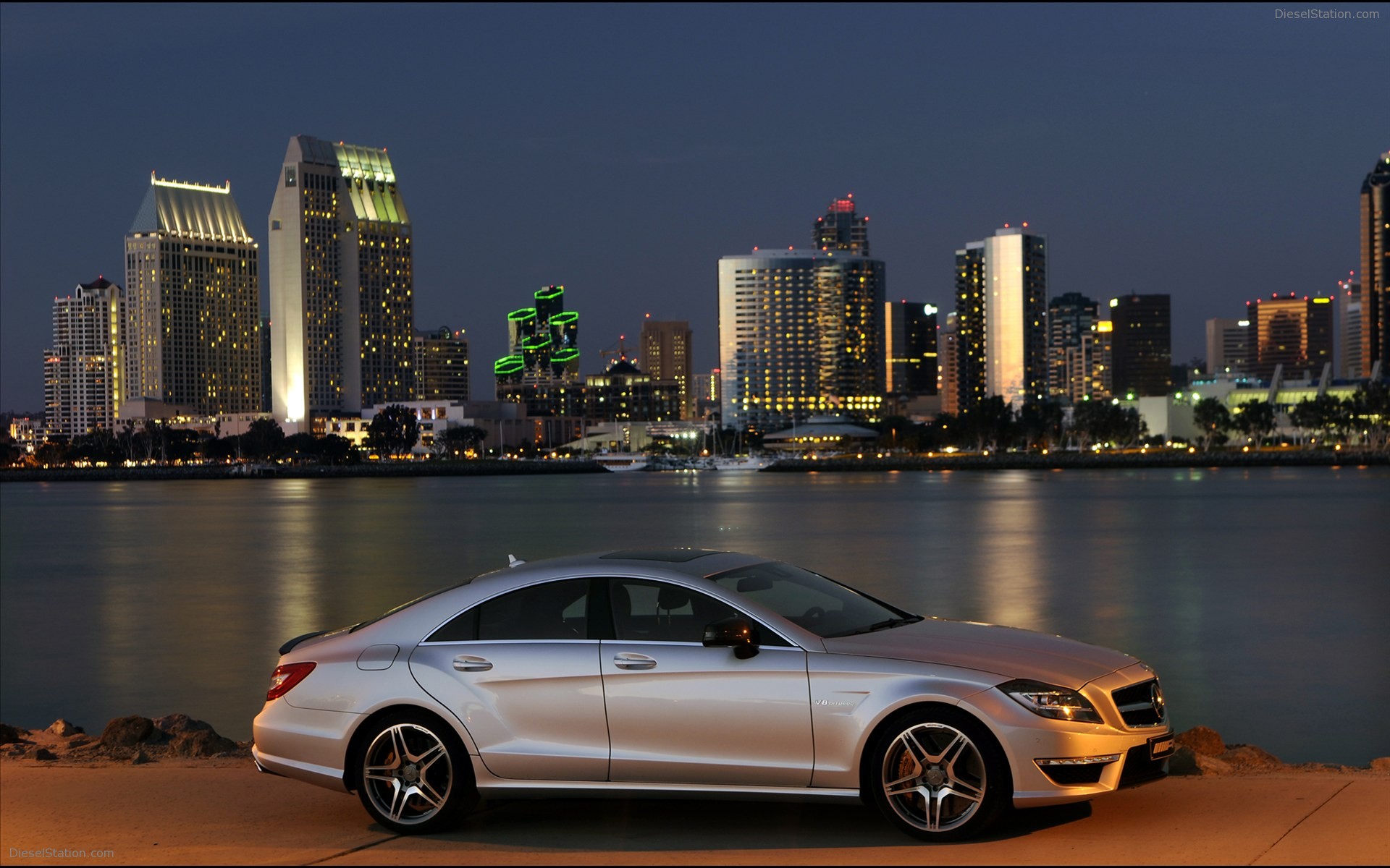 Mercedes-Benz CLS63 AMG US Version 2012