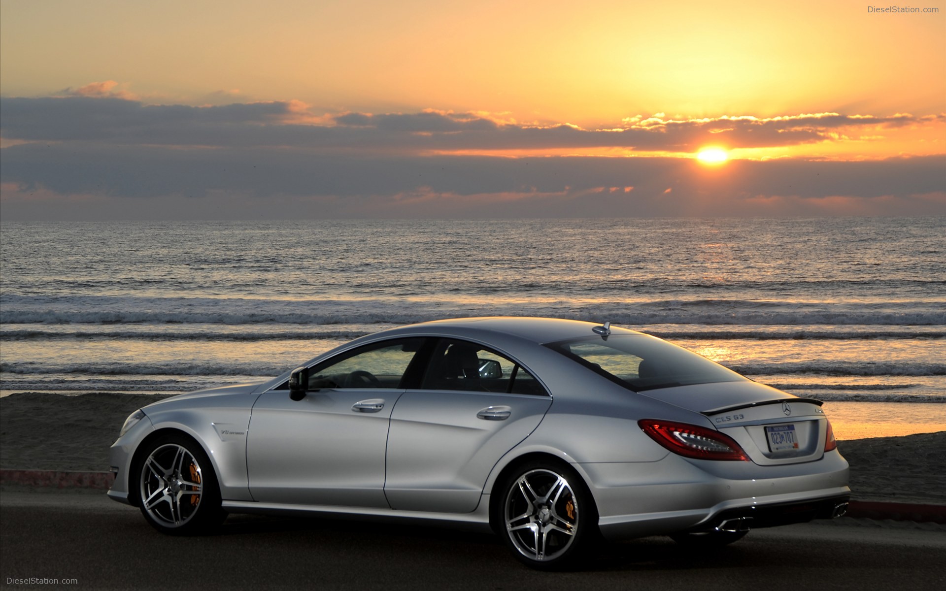 Mercedes-Benz CLS63 AMG US Version 2012