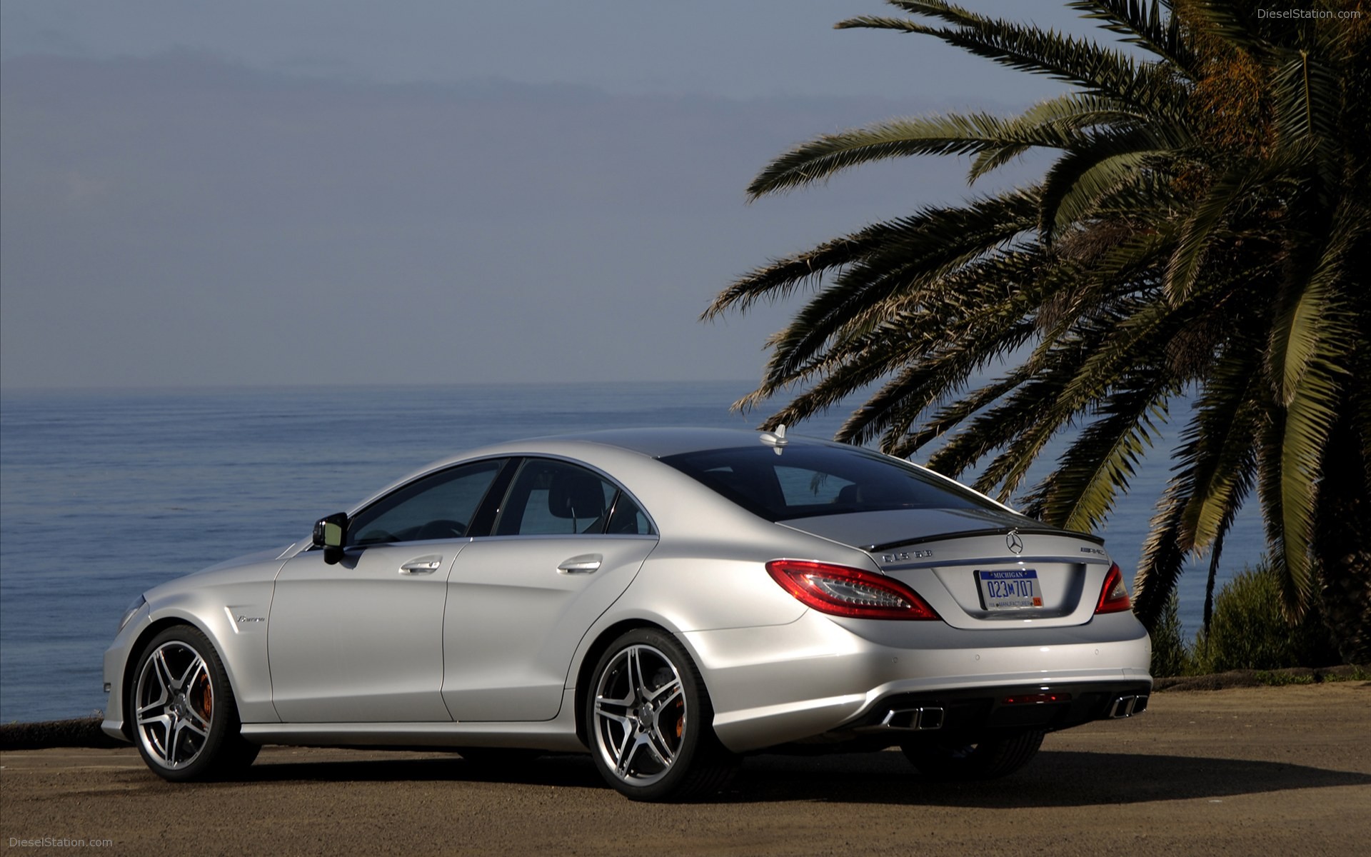 Mercedes-Benz CLS63 AMG US Version 2012