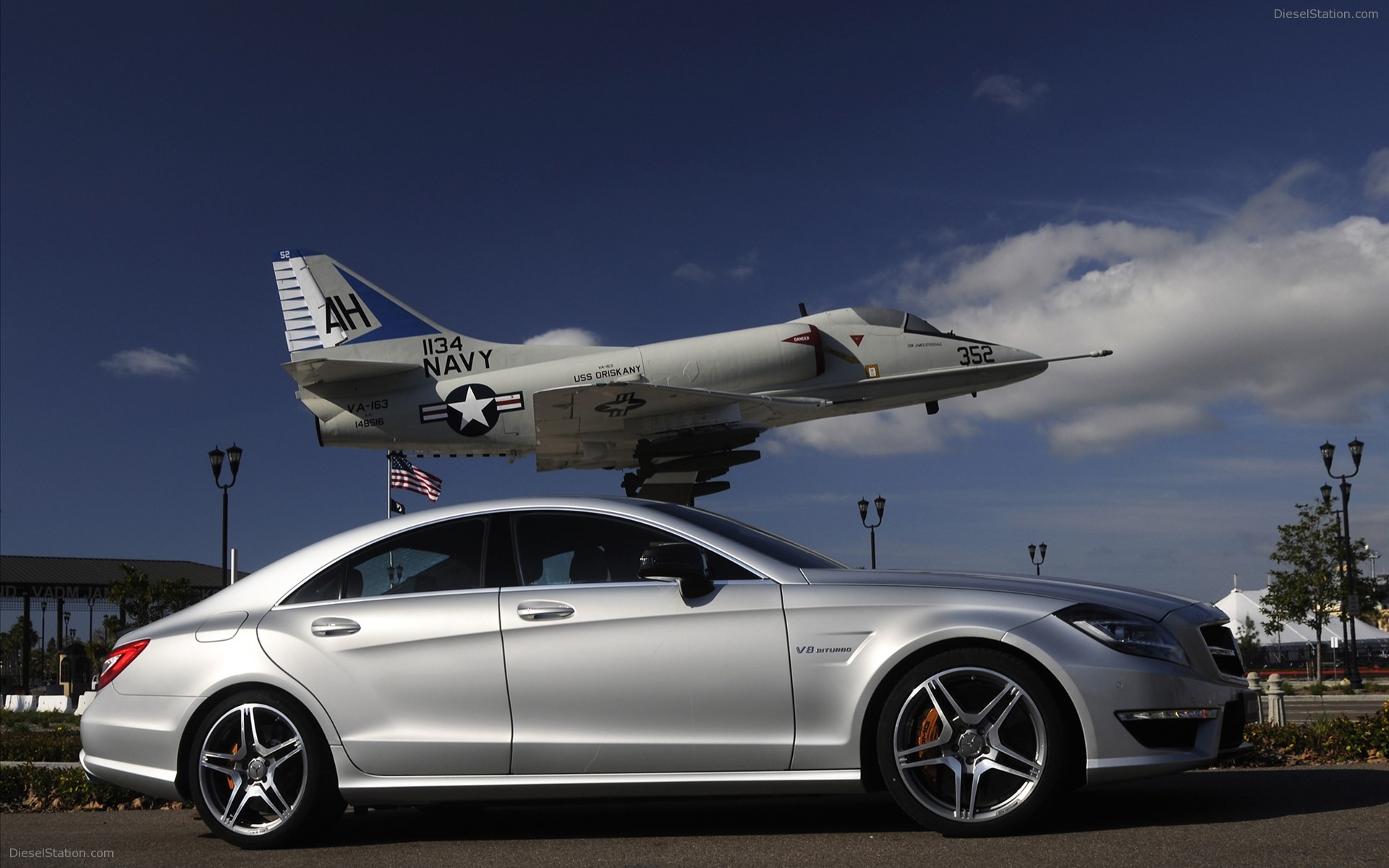 Mercedes-Benz CLS63 AMG US Version 2012 Mercedes-Benz CLS63 AMG US Version 2012