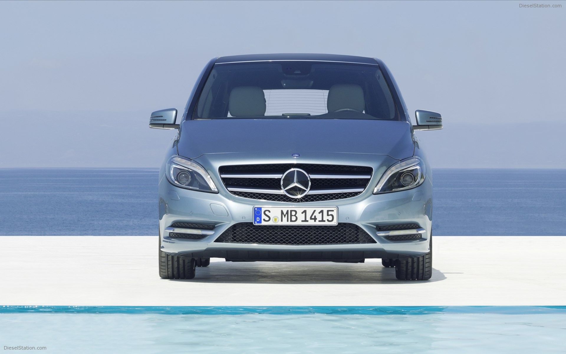 Mercedes Benz Compact Sports Tourer The New B Class 2012 Mercedes Benz Compact Sports Tourer The New B Class 2012