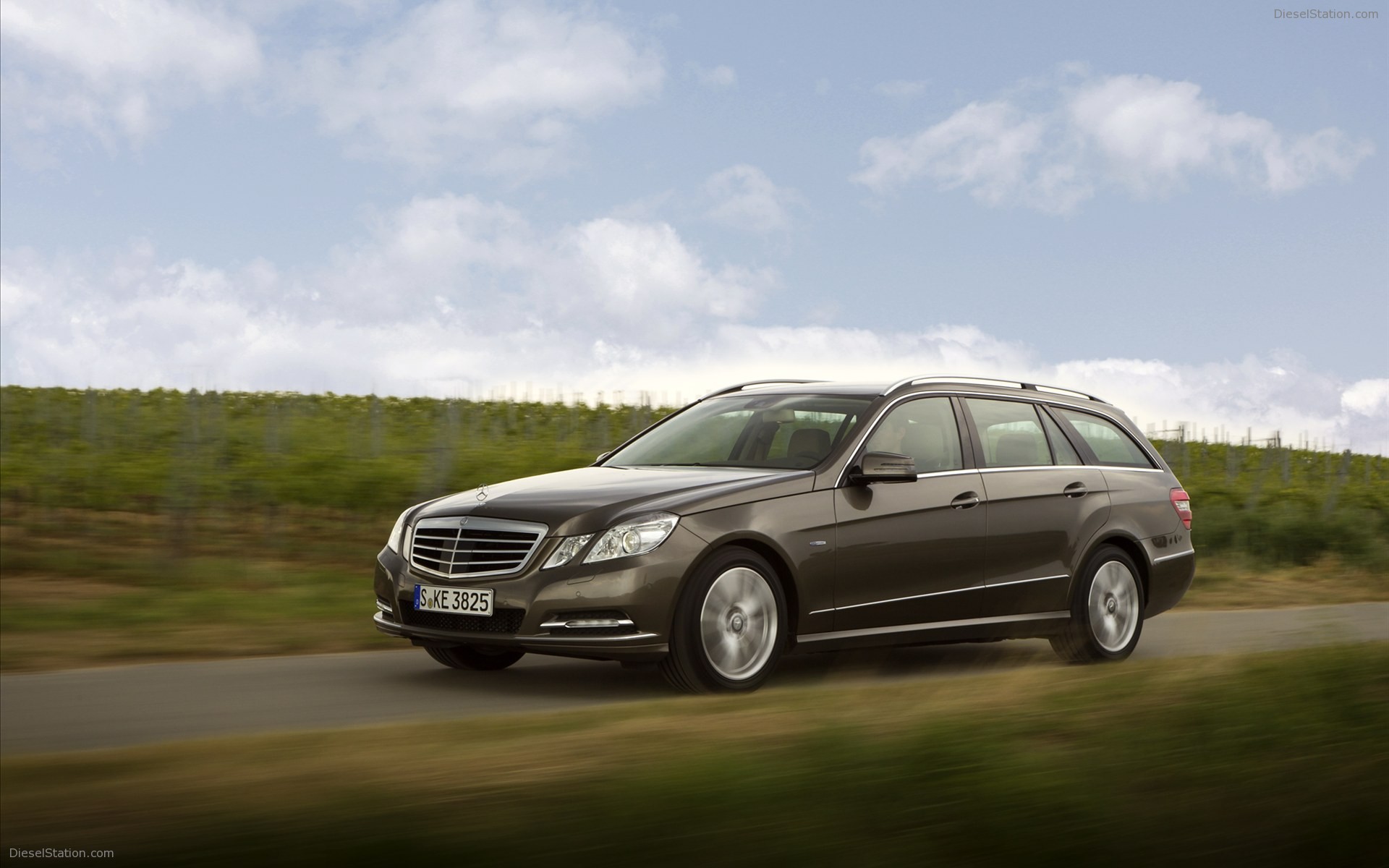 Mercedes-Benz E-Class 2011