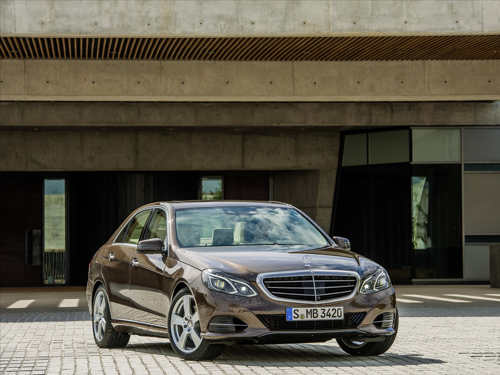 Mercedes-Benz E-Class 2014