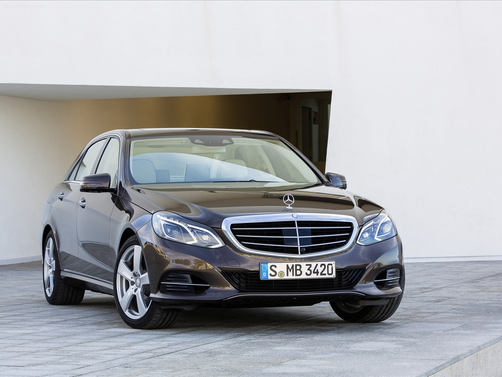 Mercedes-Benz E-Class 2014
