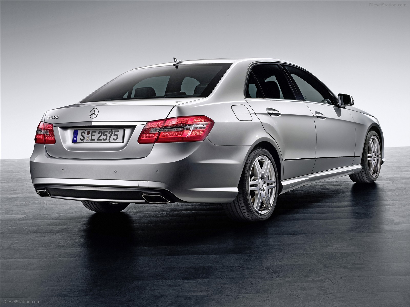 Mercedes-Benz E-Class AMG Sports Package Mercedes-Benz E-Class AMG Sports Package