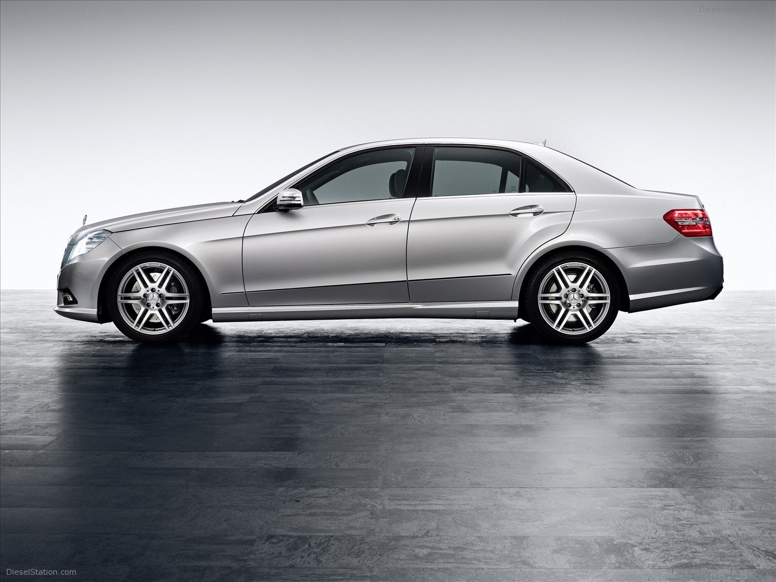 Mercedes-Benz E-Class AMG Sports Package 