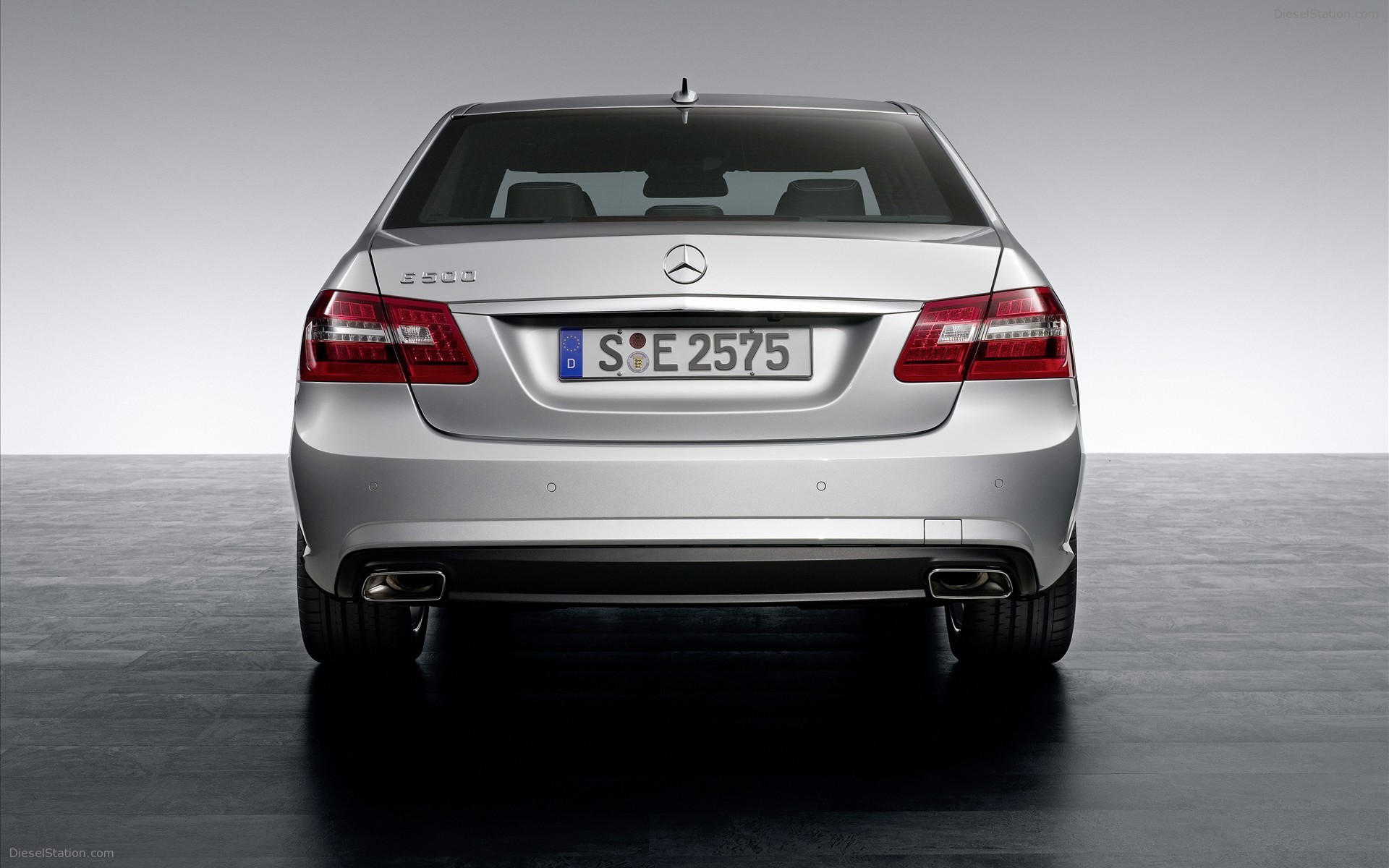 Mercedes-Benz E-Class AMG Sports Package Mercedes-Benz E-Class AMG Sports Package