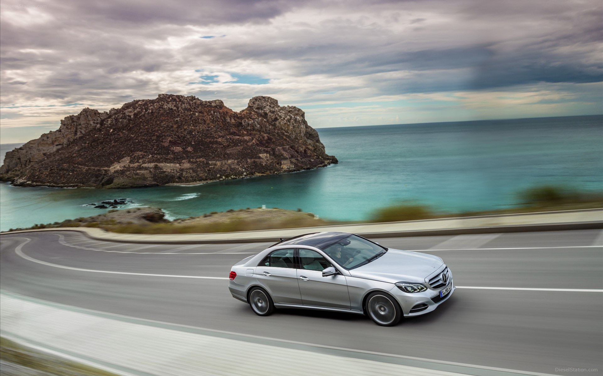 Mercedes Benz E-Class Sedan 2014