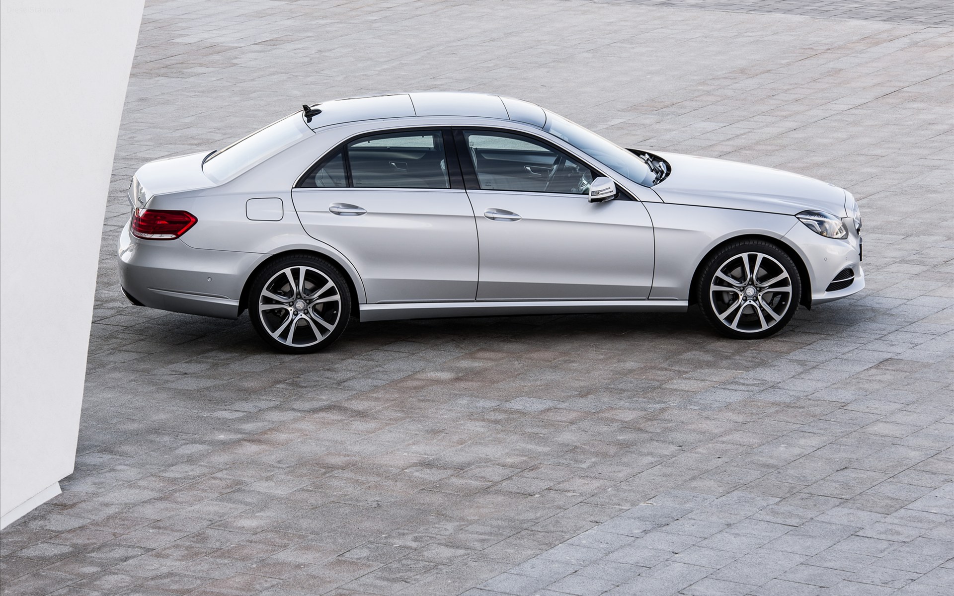 Mercedes Benz E-Class Sedan 2014