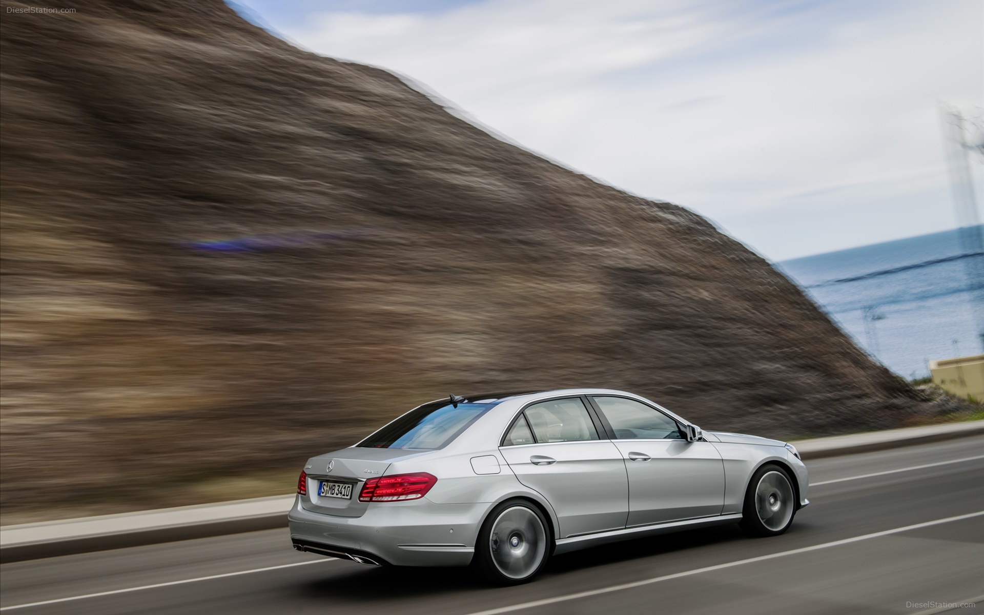 Mercedes Benz E-Class Sedan 2014