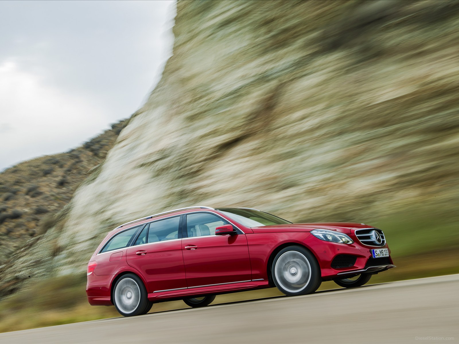 Mercedes Benz E-Class Wagon 2014