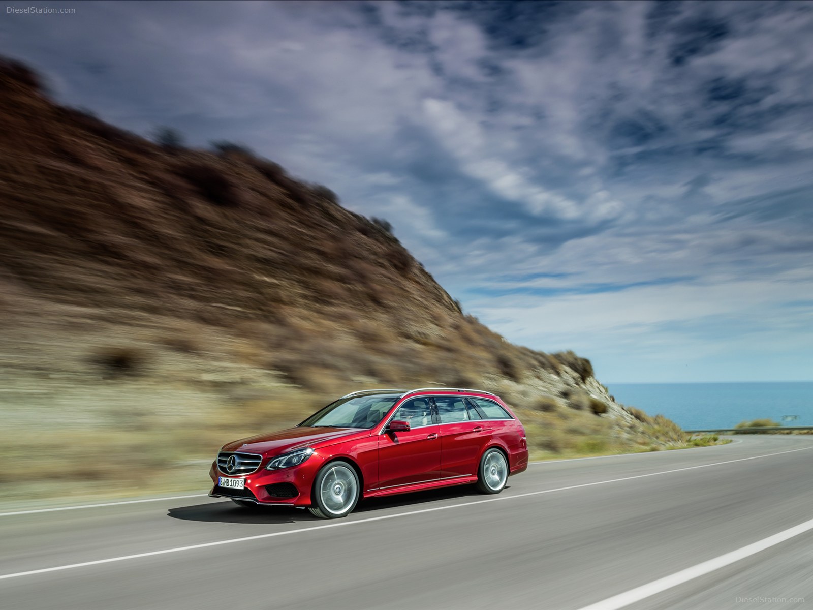 Mercedes Benz E-Class Wagon 2014