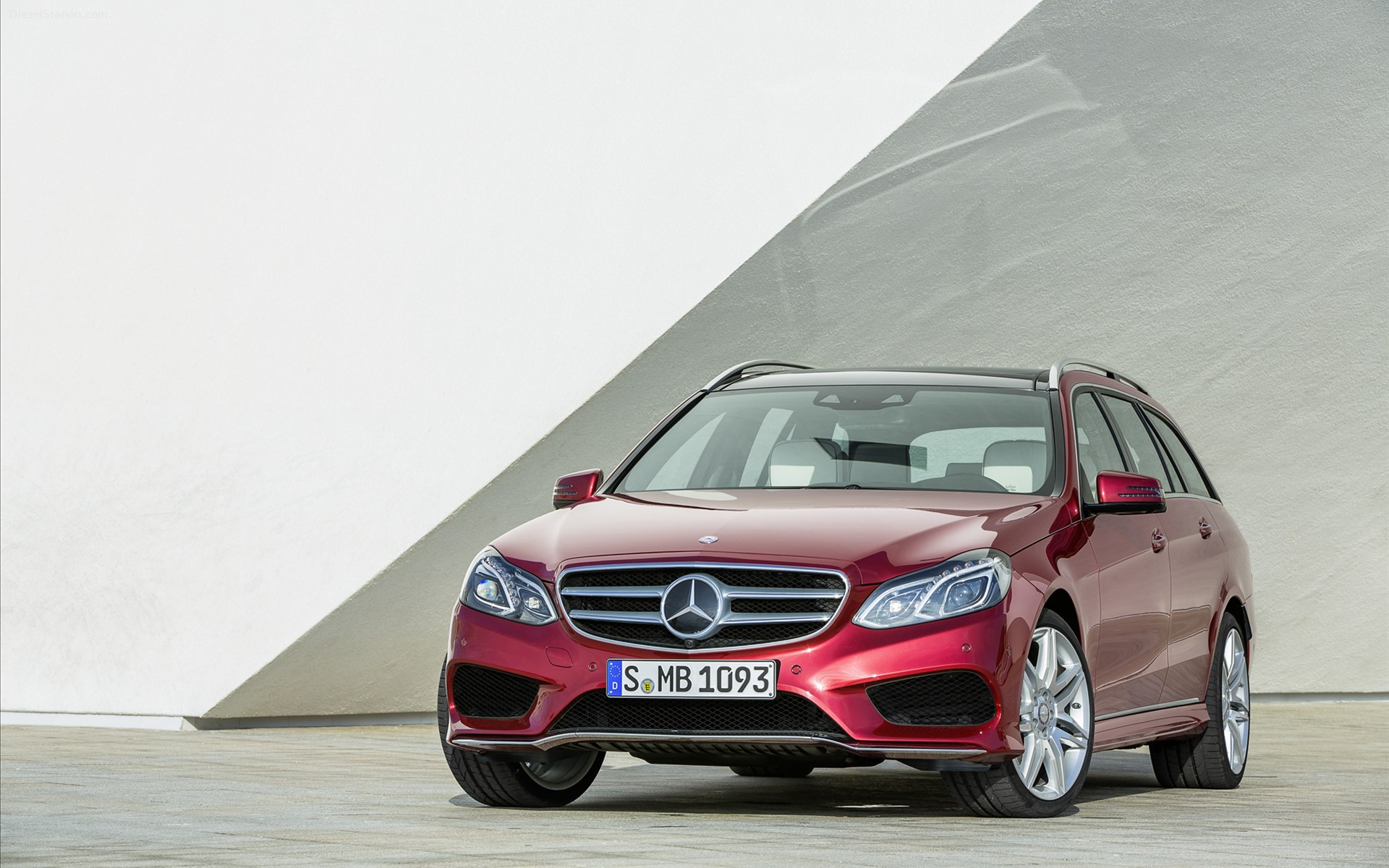 Mercedes Benz E-Class Wagon 2014