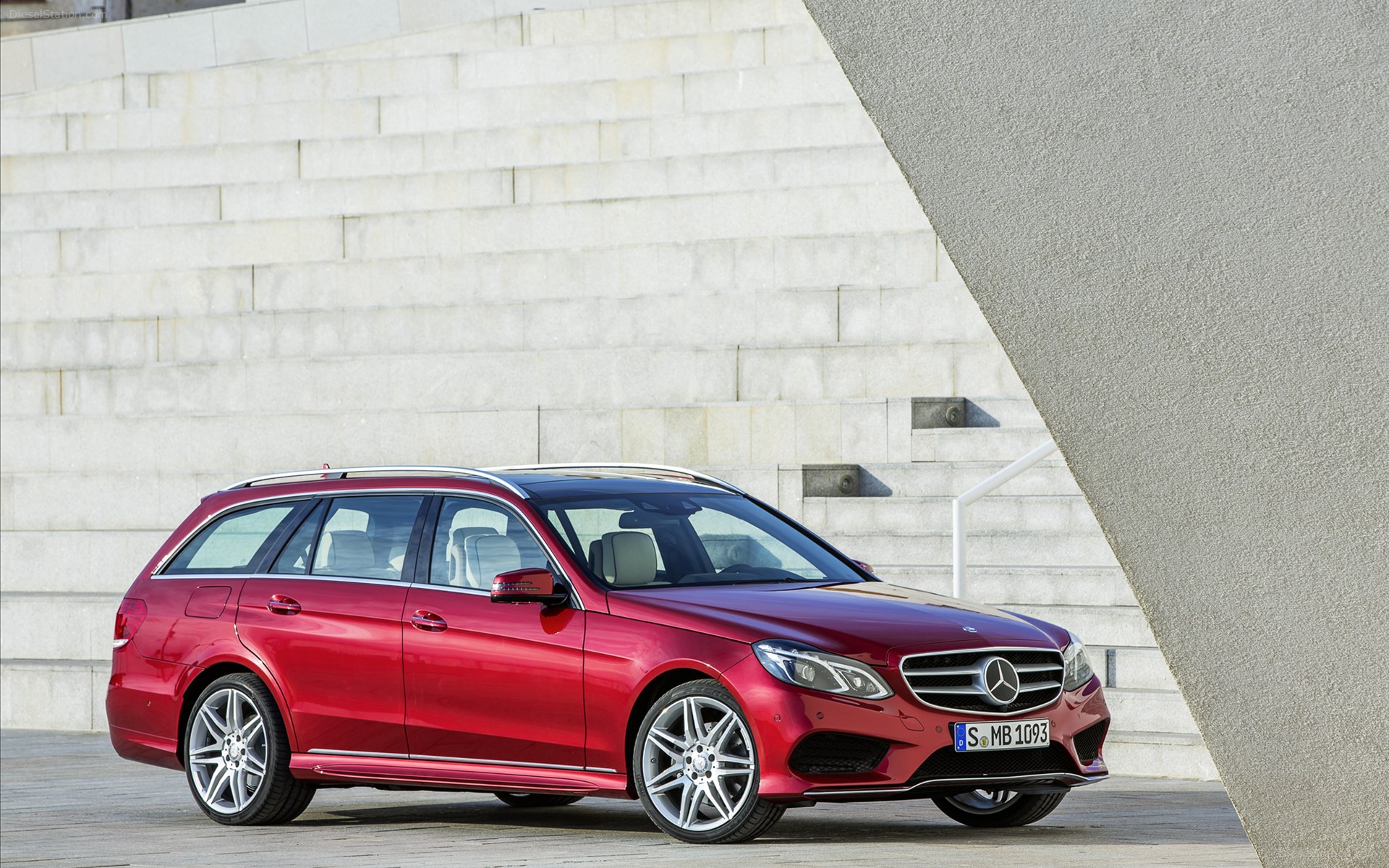 Mercedes Benz E-Class Wagon 2014