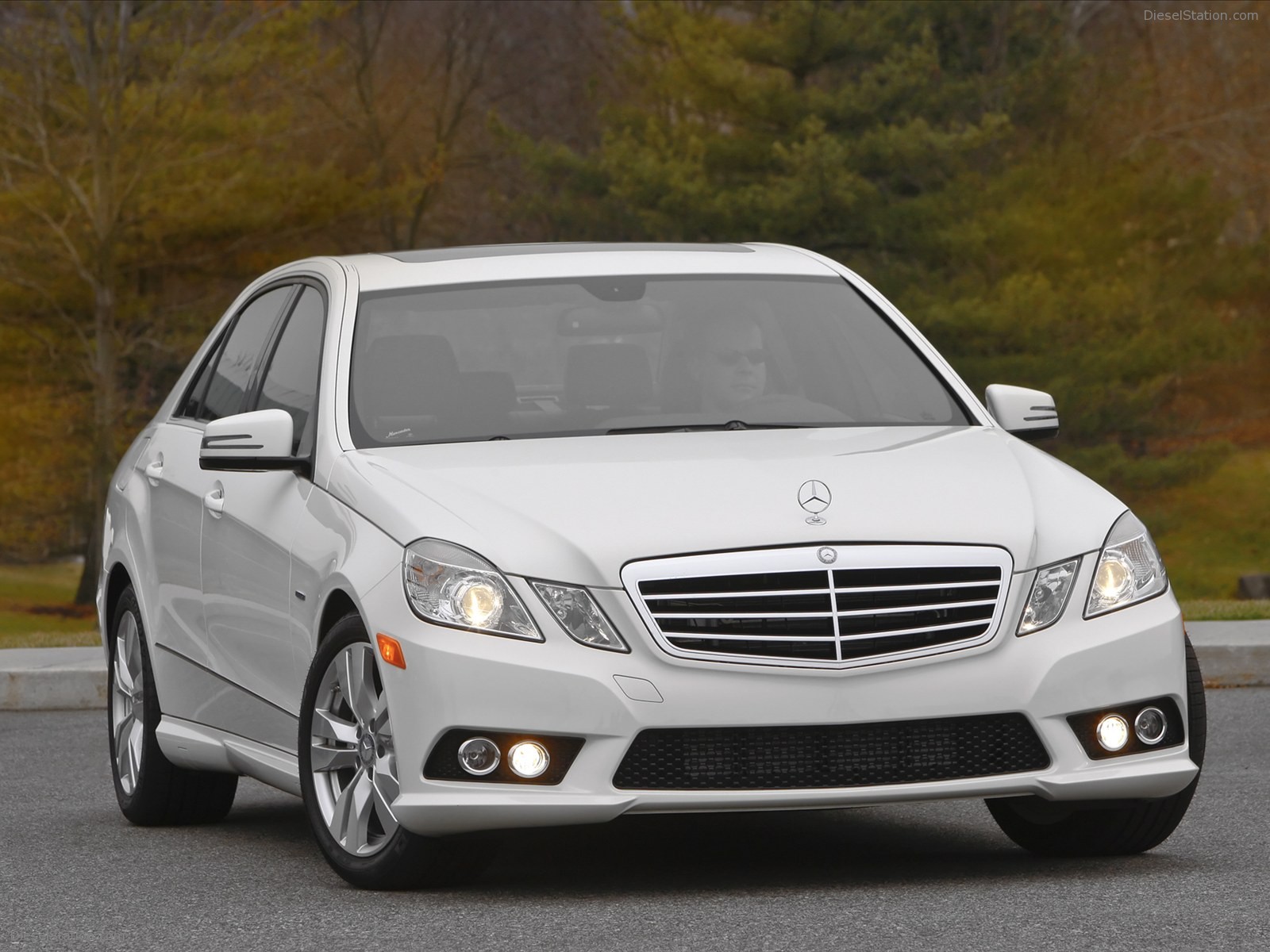 Mercedes-Benz E350 2011