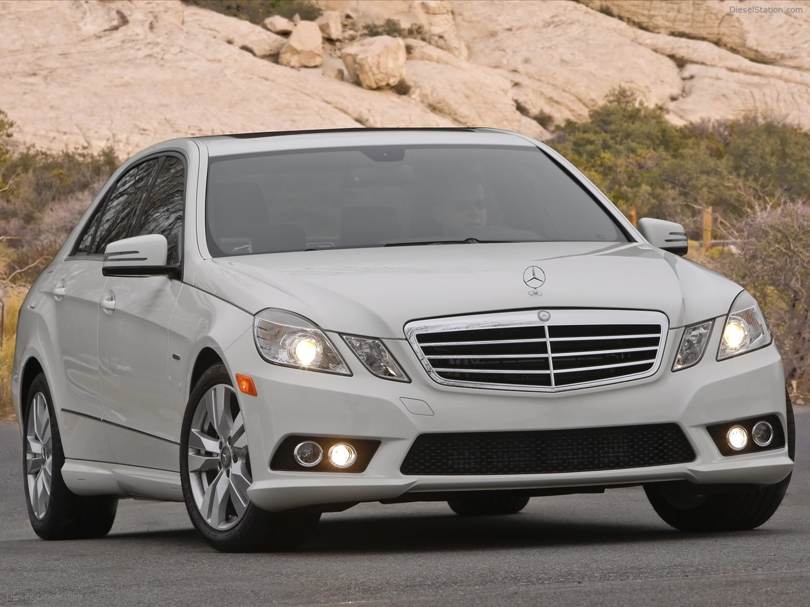 Mercedes-Benz E350 2011