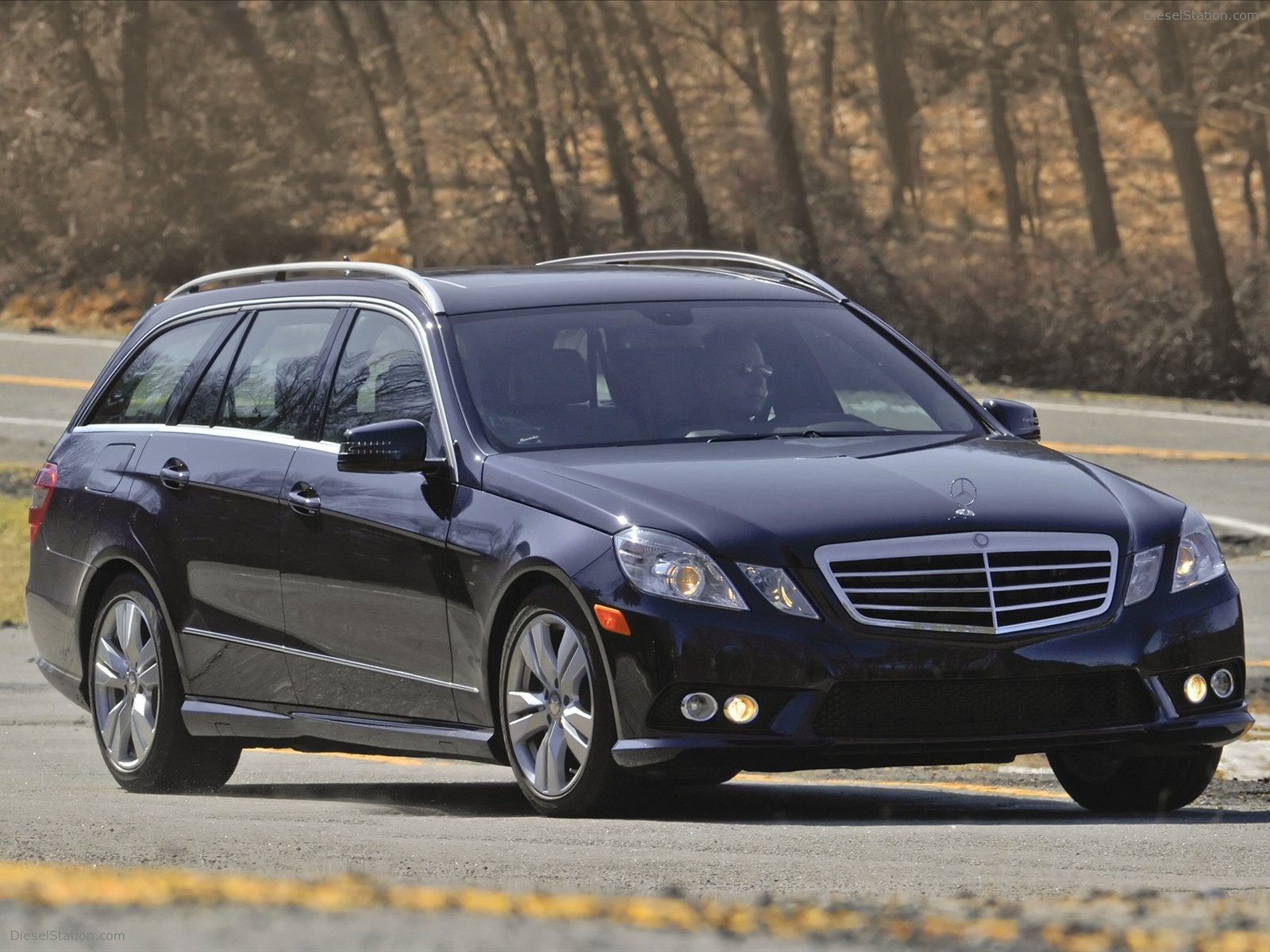Mercedes-Benz E350 4MATIC Wagon 2011