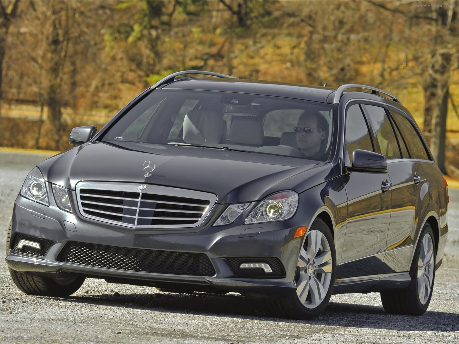 Mercedes-Benz E350 4MATIC Wagon 2011