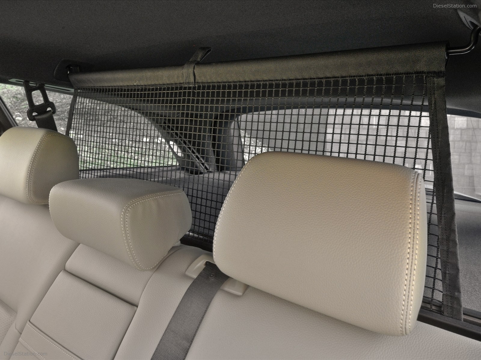 Mercedes-Benz E350 4MATIC Wagon 2011