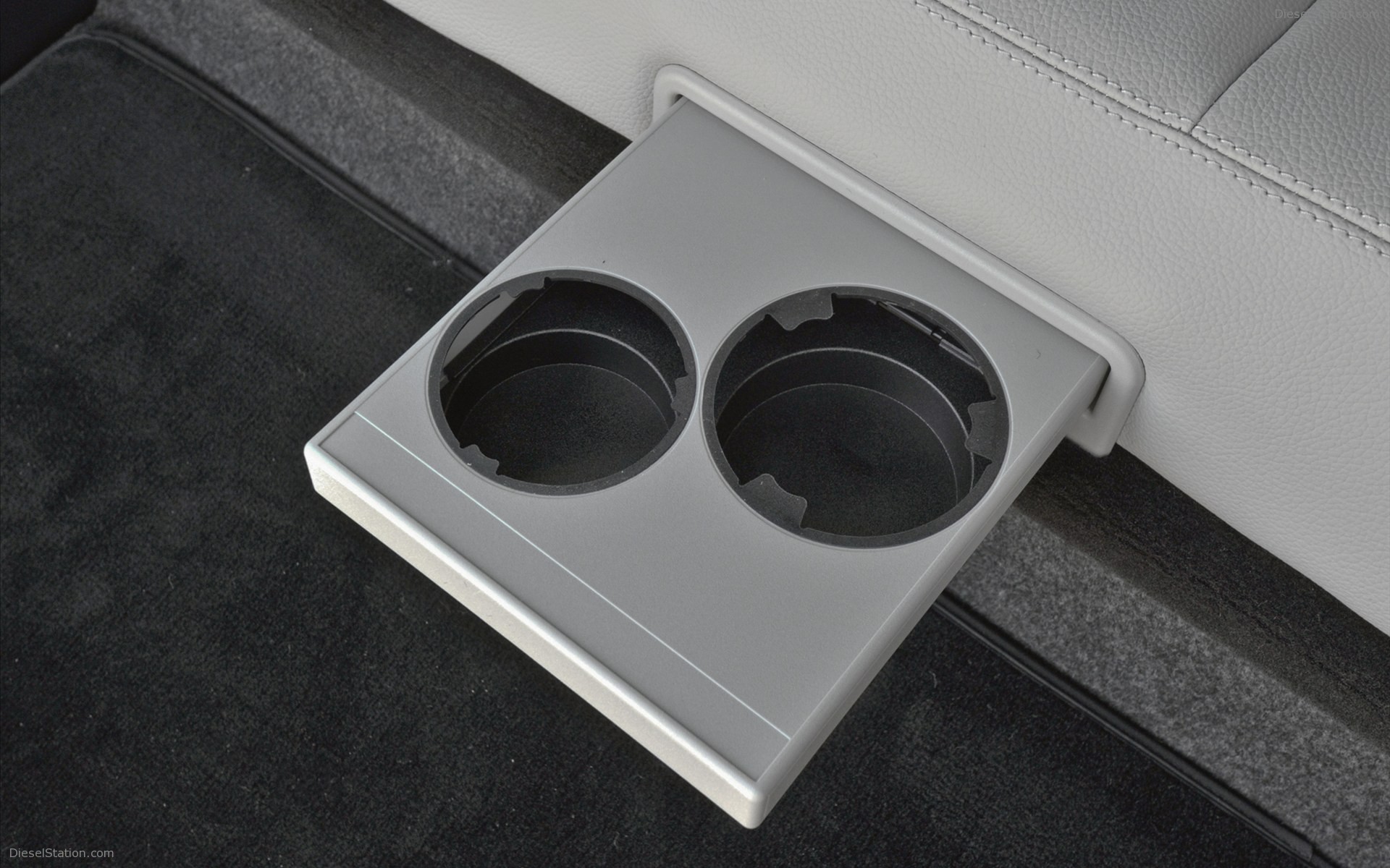 Mercedes-Benz E350 4MATIC Wagon 2011