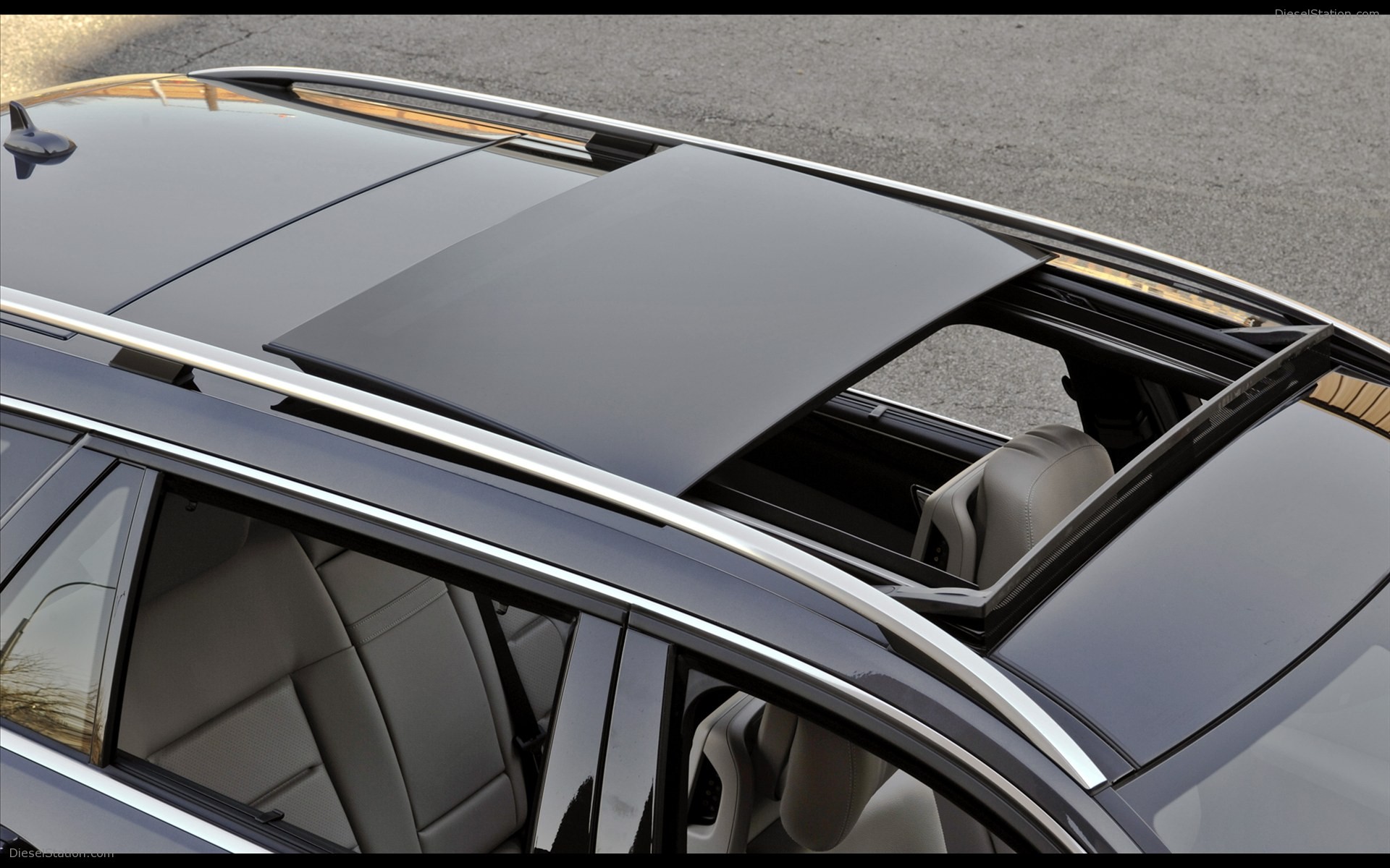 Mercedes-Benz E350 4MATIC Wagon 2011