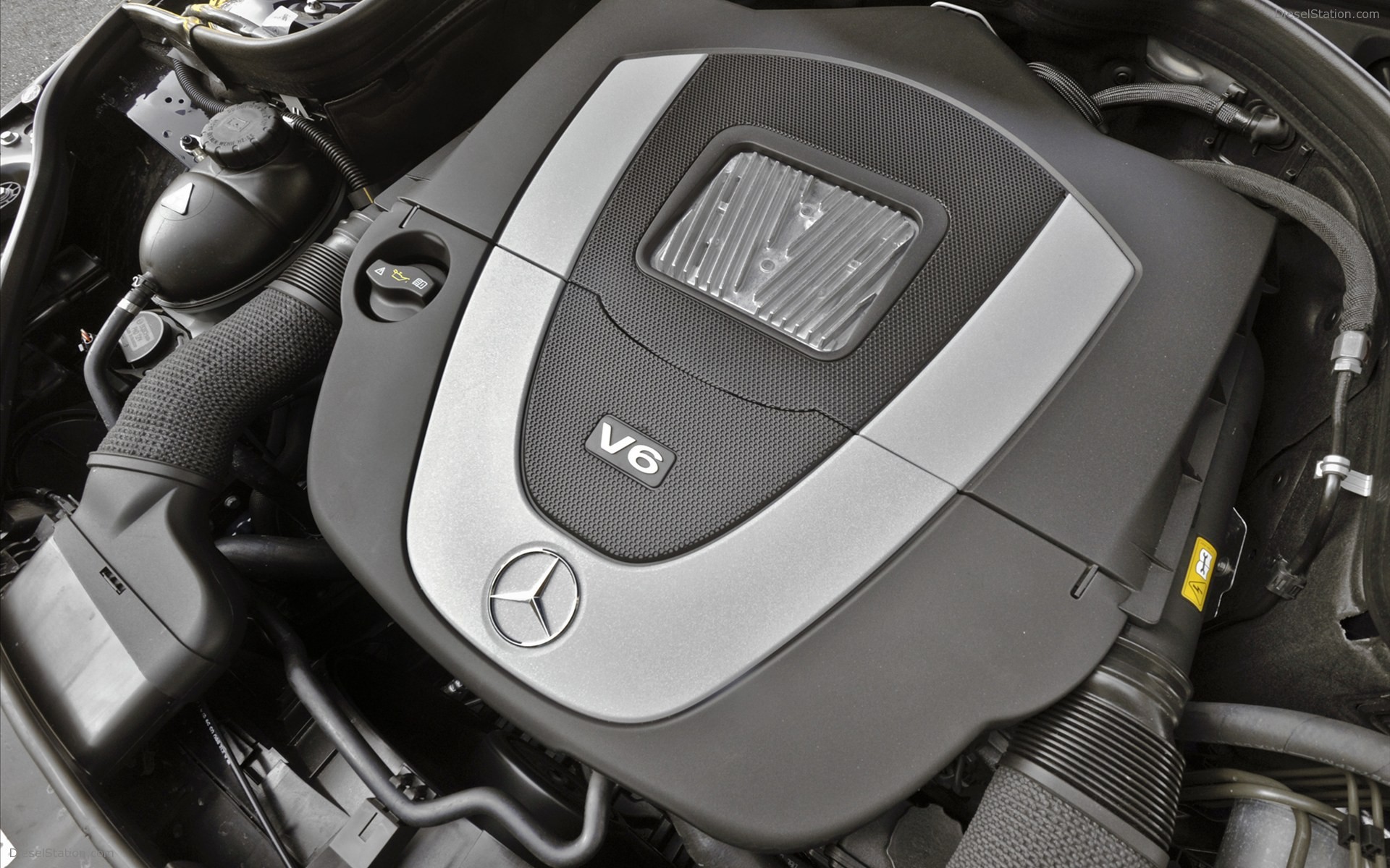 Mercedes-Benz E350 4MATIC Wagon 2011