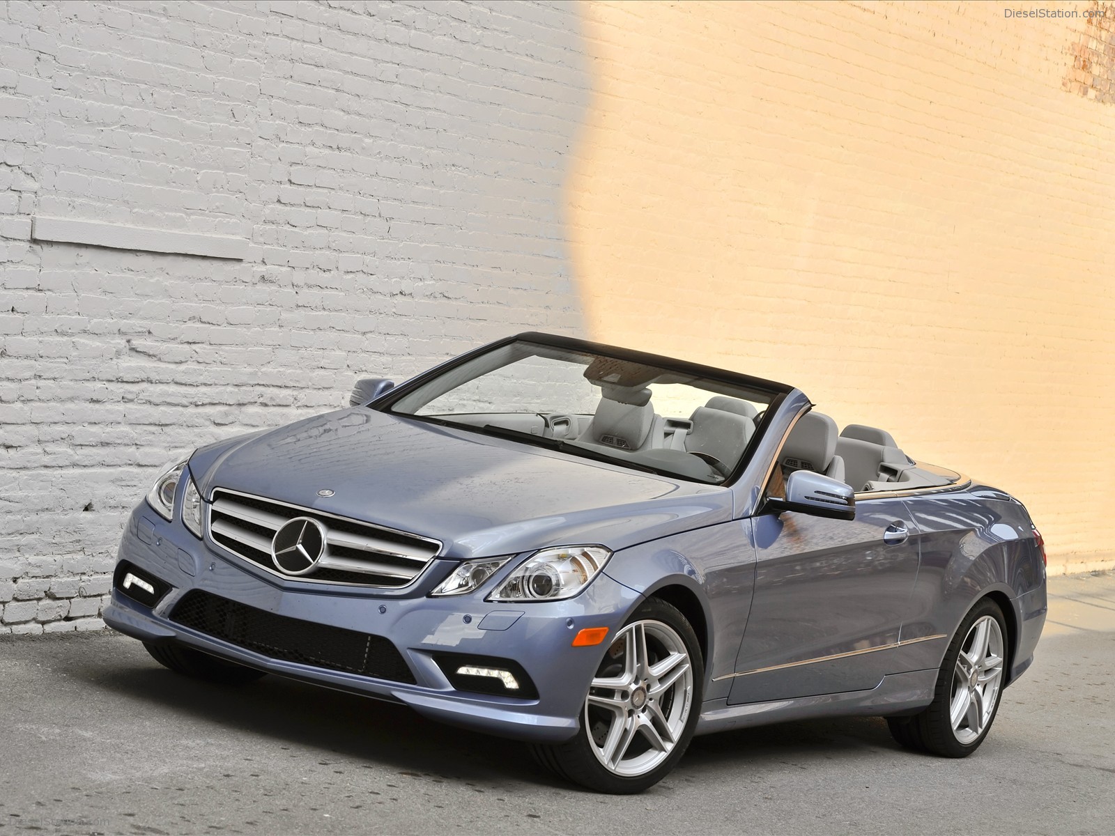 Mercedes Benz E550 Cabriolet 2011