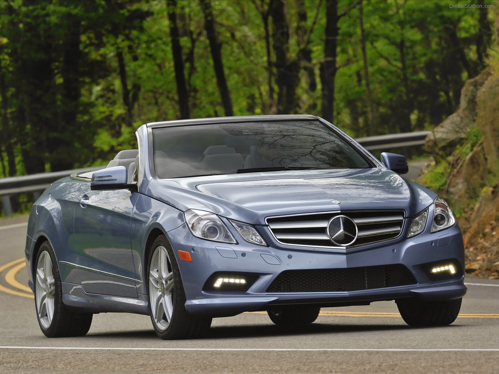 Mercedes Benz E550 Cabriolet 2011