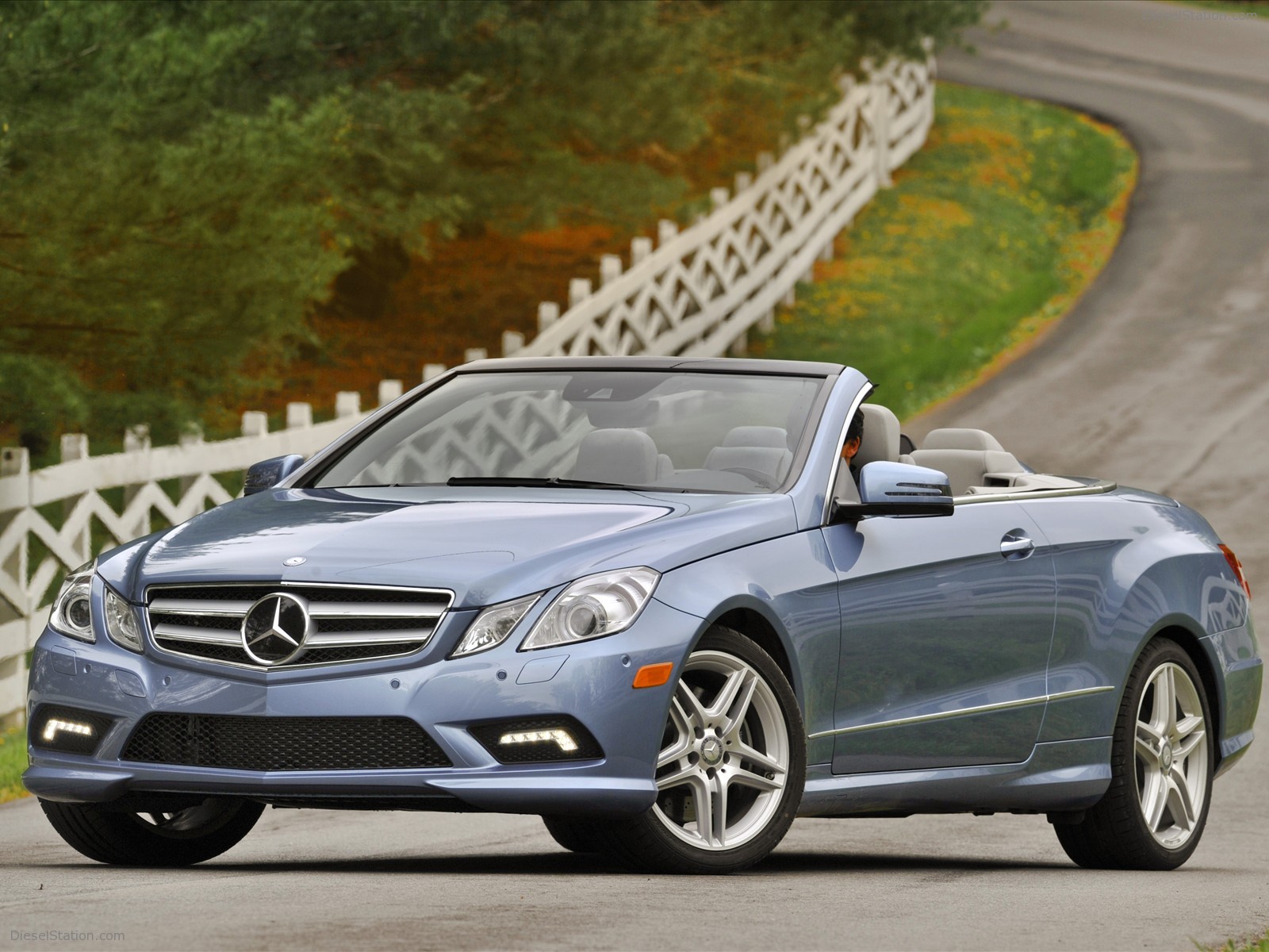 Mercedes Benz E550 Cabriolet 2011